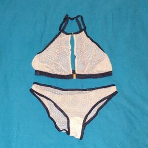 Lace Cream Women's Handmade Lingerie Set